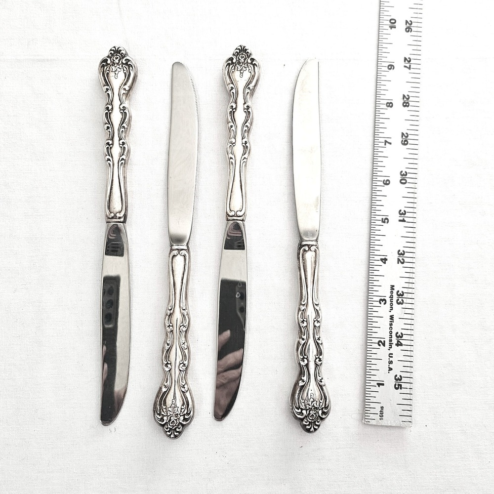Vintage International Silverplate Interlude Dinner Knives Set of 4